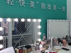 -拍刻风照相馆(花都融创店)