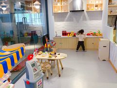 -Ours树朵家亲子餐厅(远策中心店)