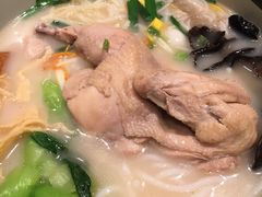 -刀小蛮半只鸡过桥米线(家乐福四元桥店)