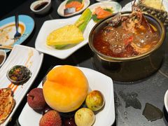 -雍容荟帝王蟹活龙虾展台自助(IFS黑金店)