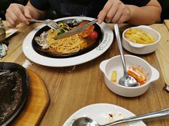 -豪约客牛排(百大奥莱店)