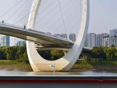 -南京眼步行桥