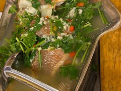 -J Daeng Seafood