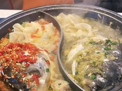 -阿瓦山寨·湘菜现炒·剁椒鱼头王(咸阳总店)