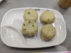 -小杨生煎(白玉兰广场店)