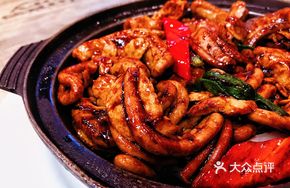 Soy Sauce Duck Intestine Noodles