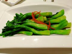 白灼芥兰-Yan Ting 宴庭中餐厅(上海静安瑞吉酒店)