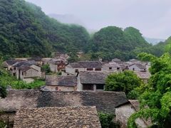 -高荡千年布依古寨旅游景区