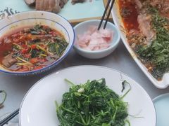 -有红鸡毛店·川菜(建设路店)