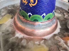 -毛辣果·贵州红酸汤牛肉火锅(西单店)
