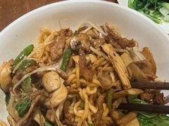 生爆牛肉面-寻裕记·现炒浇头面(人民广场店)