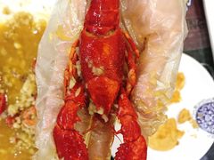-扒虾小妹儿麻辣海鲜(宏图街店)