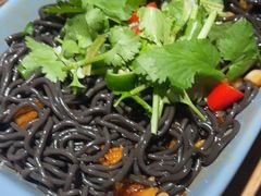 -蜜桃餐厅·伴山(湖滨商业街店)