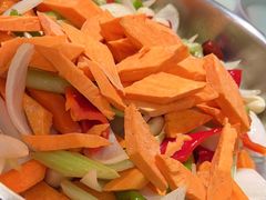 -黄记煌三汁焖锅(新佳丽江汉路店)