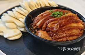 Preserved Vegetable Braised Pork with Thin Pancakes