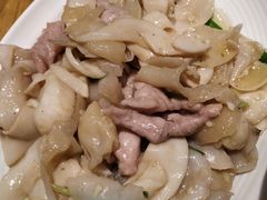 杏鲍菇竹耳爽肉片-十三式重庆江湖菜(金茂览秀城店)