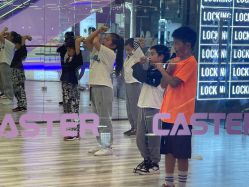 -CASTER跳舞俱乐部
