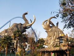 -七彩云南欢乐世界