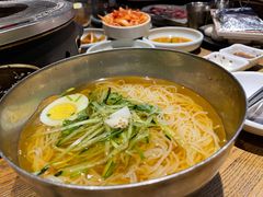 朝鲜冷面-泥炉烧肉师(新街口金銮巷店)
