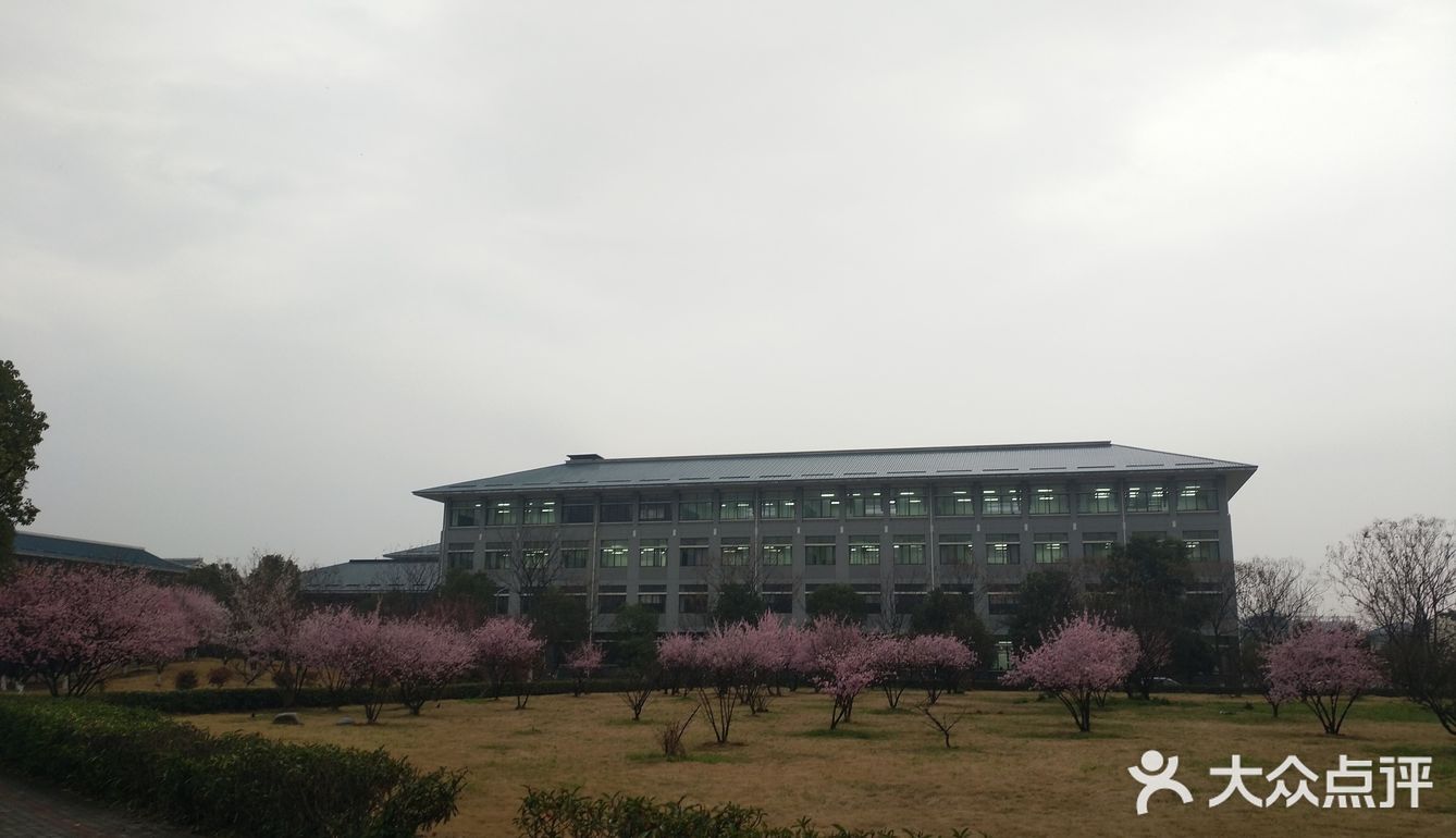 武汉旅游攻略之湖北中医药大学