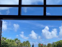 -亚龙湾喜来登·美景台大堂吧