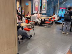 -麦当劳(轻轨曹杨路店)