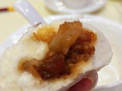笑口鲍汁叉烧包-凤凰楼酒家·粤宴点心(华强北店)