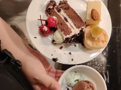 -东方红海鲜百汇(国际大厦店)