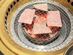 -山川小町·极番烧肉(新地假日广场店)