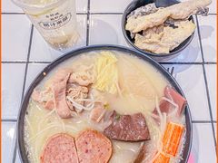 -肥汁米蘭香港米线(长宁来福士店)