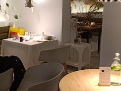 -春树下·树屋花房西餐厅(罍街AS1980店)