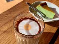 冰镇椰汁荷包蛋-Metal hands·铁手咖啡