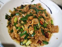 宣威小炒肉-蔼若春.传承三十年云南菜(金碧公园店)