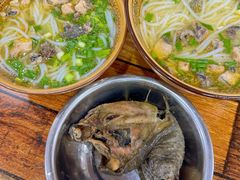 -正宗李家土鸡米线店