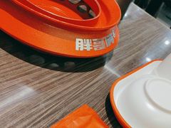 -胖哥俩肉蟹煲(湖滨银泰in77店)