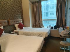 -香港华美达海景酒店