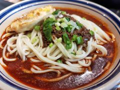 招牌传统麻辣面-聚合鑫东北熏酱熟食麻辣面(长阳店)
