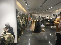 -URBAN REVIVO(济南世茂广场店)
