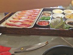 -围炉肉舍•炭烤活鳗•丹东海鲜烤肉(步行街店)