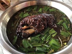 -叶记正宗酸菜蹄膀·胖叶盛毛肚火锅(修文店)