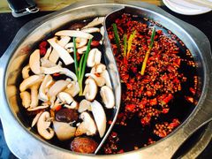 -纸盐河码头火锅(十八梯店)
