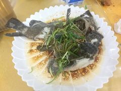 -覃记海鲜美食餐厅
