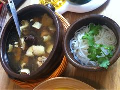 气锅打鸣鸡-旅马餐厅(茅家埠店)