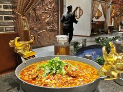 -万重锦·人文川菜馆(骡马市店)