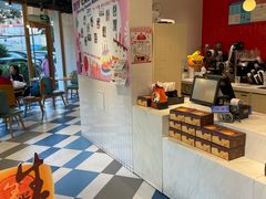 -85度C(生甜甜圈研究工坊·上海平凉店)