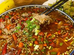 -乡土特色.冷锅鱼.牦牛肉汤锅