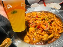 -胖哥俩肉蟹煲(湖滨银泰in77店)
