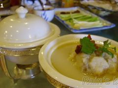海鲜四喜丸子，凉的，都没热透-老浒记烤鸭-北京菜(琉璃厂店)