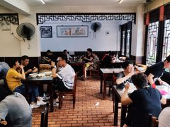 大堂-长人馄饨铺(解放街店)