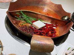 -墨居上隐·院子里火锅(峨眉店)